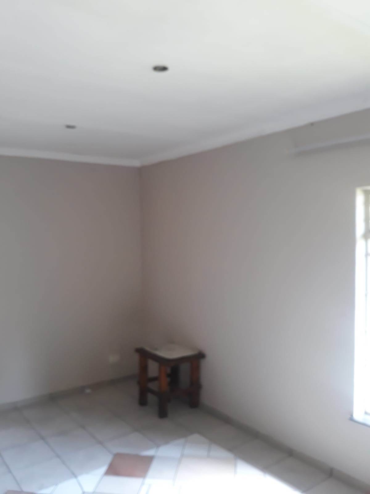 1 Bed Flat in Secunda Central photo number 2