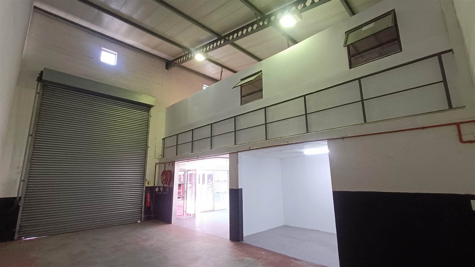 147  m² Industrial space in Montague Gardens photo number 4