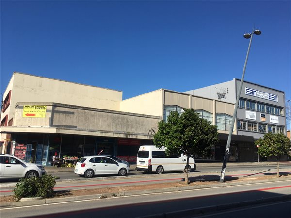 1 533  m² Commercial space