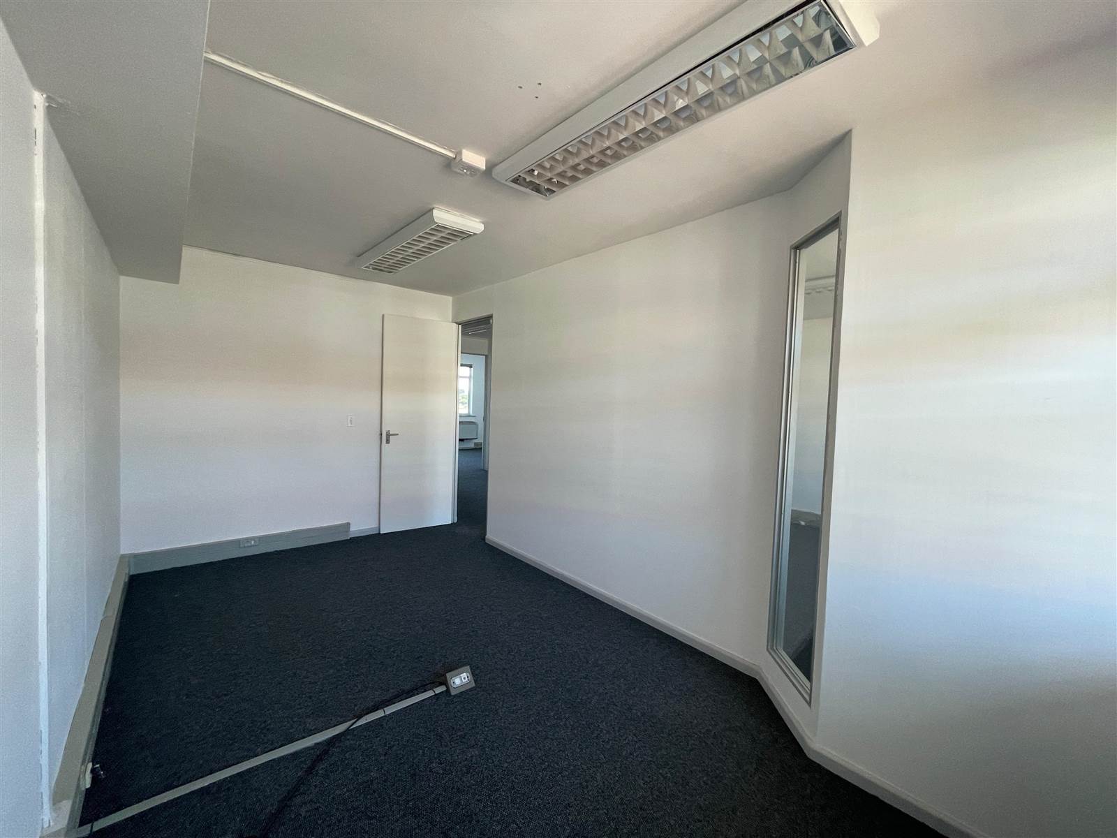 105  m² Commercial space in Century City photo number 15