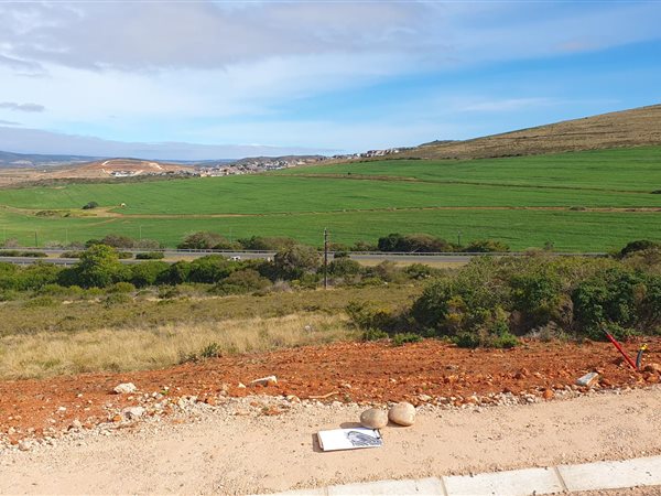 789 m² Land