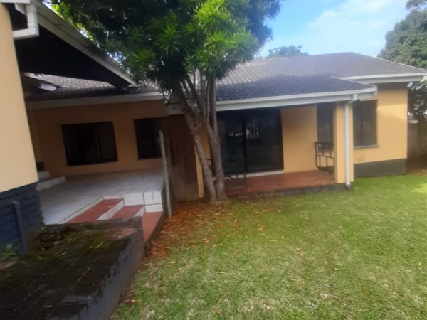 5 Bed House in Uvongo