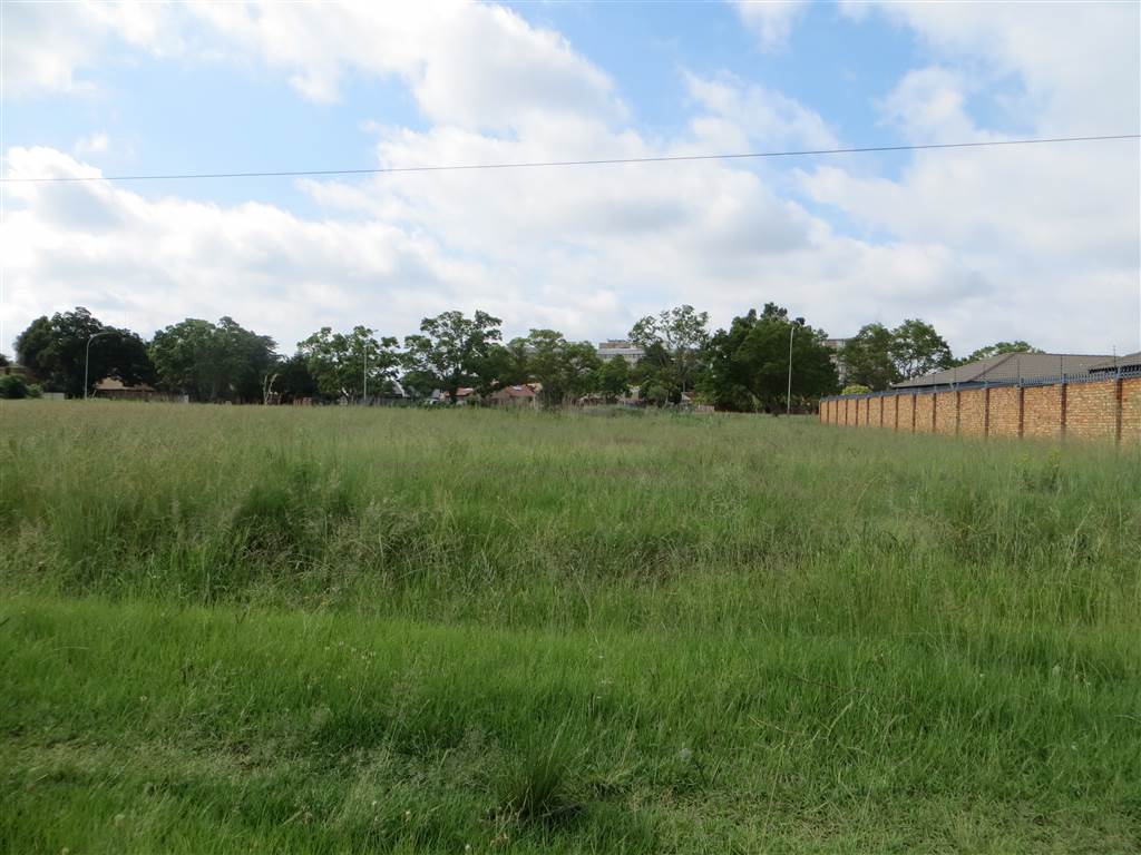 1 000 m² Land for sale in Carletonville T4496667 Private Property