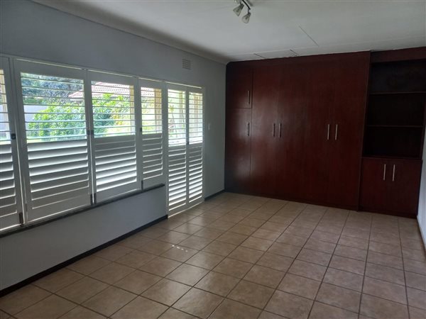 2 Bed Apartment in Bartlett