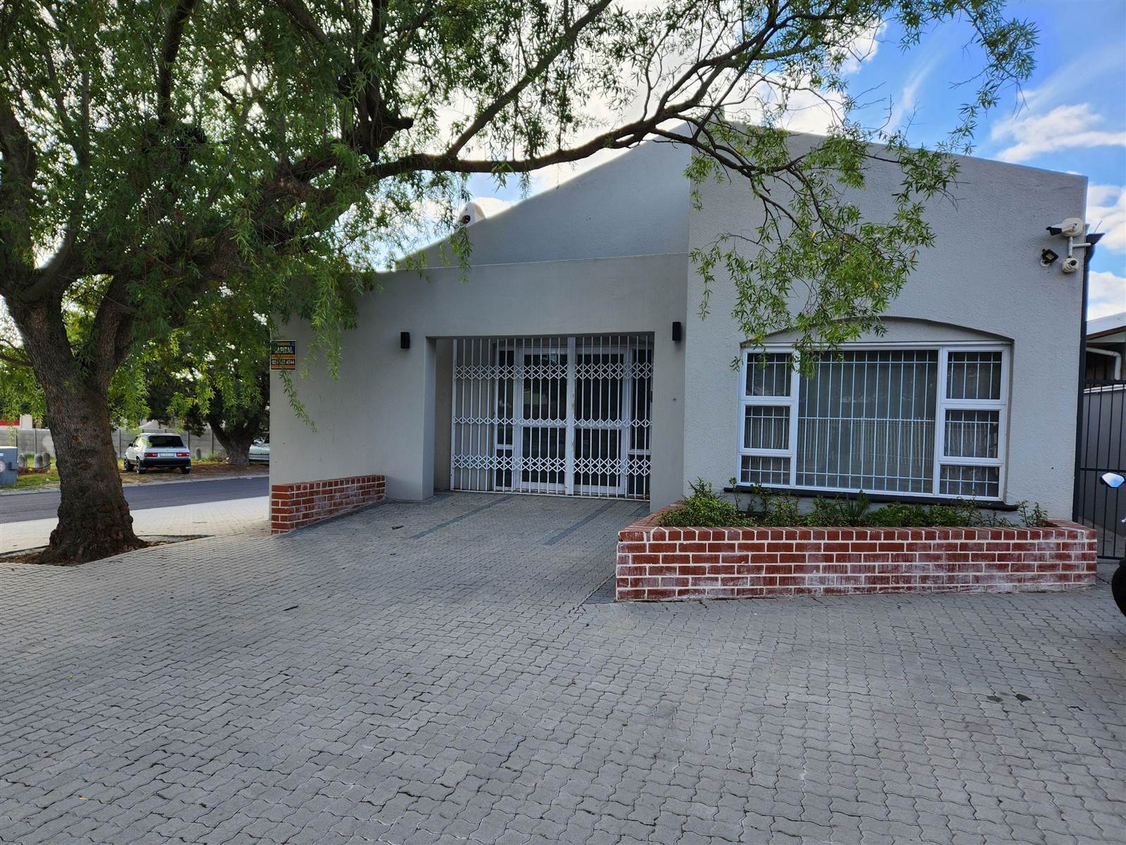 150  m² Commercial space in Brackenfell Industrial photo number 1