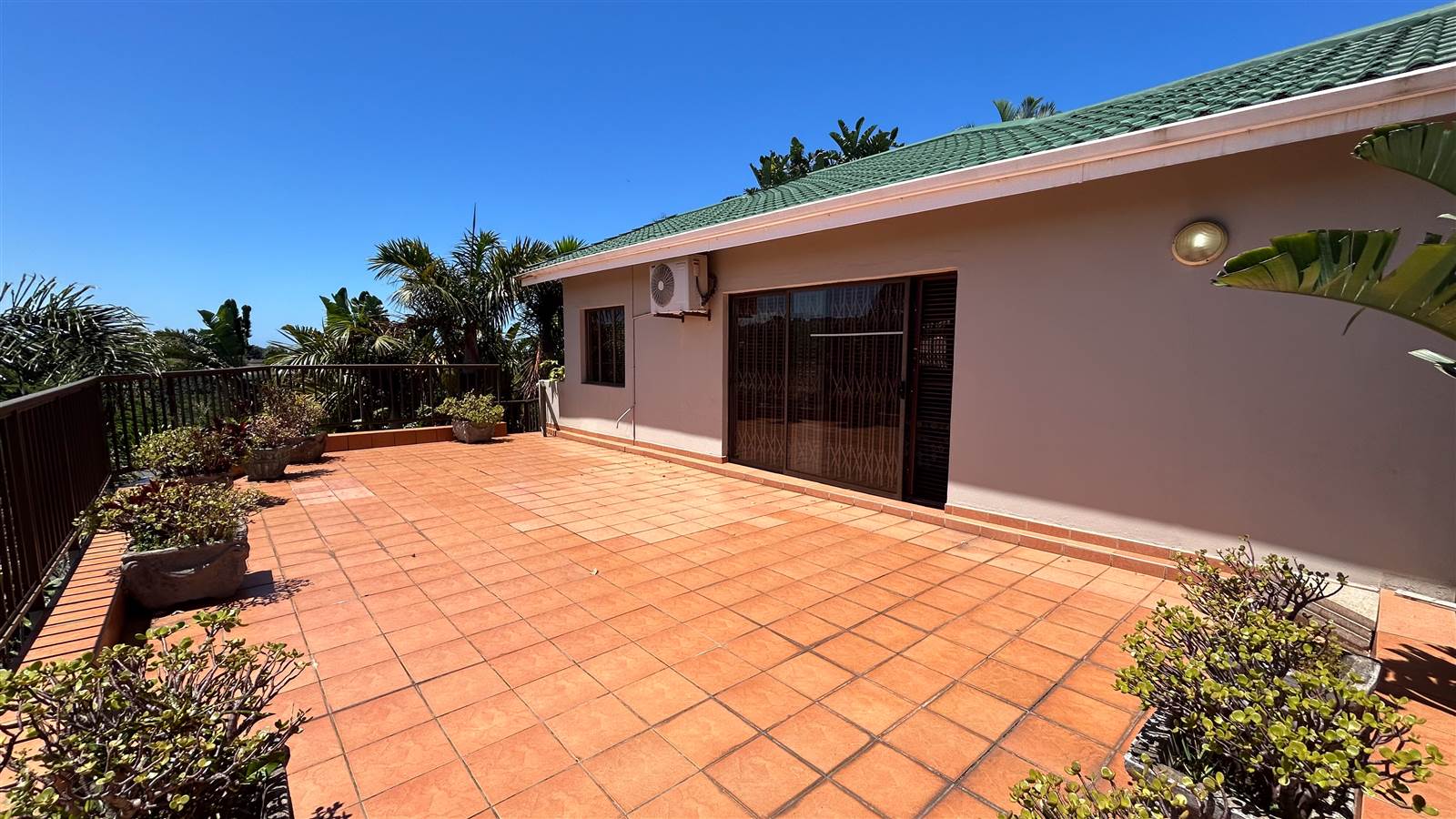 3 Bed Townhouse in Ballito photo number 6