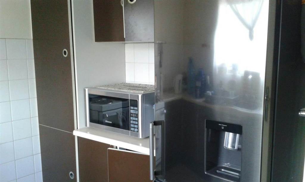 2 Bed Apartment in Duvha Park photo number 3