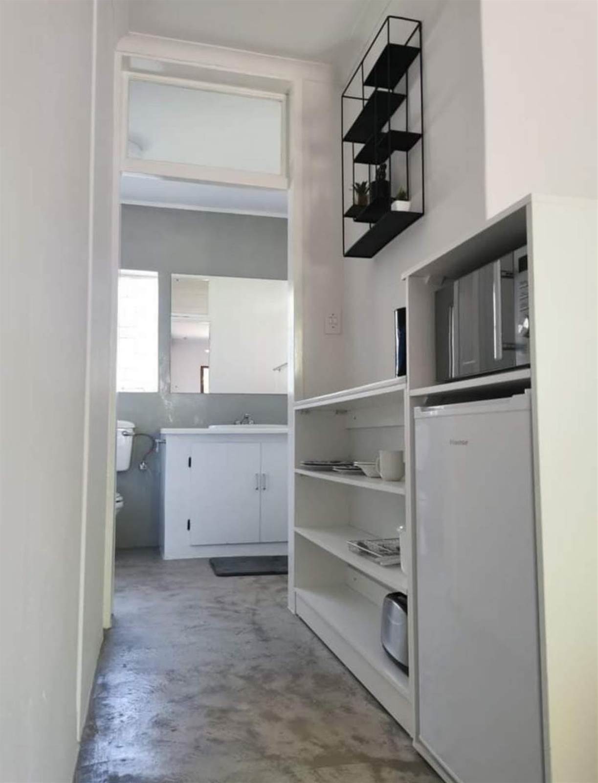 0.5 Bed Flat in Secunda photo number 2
