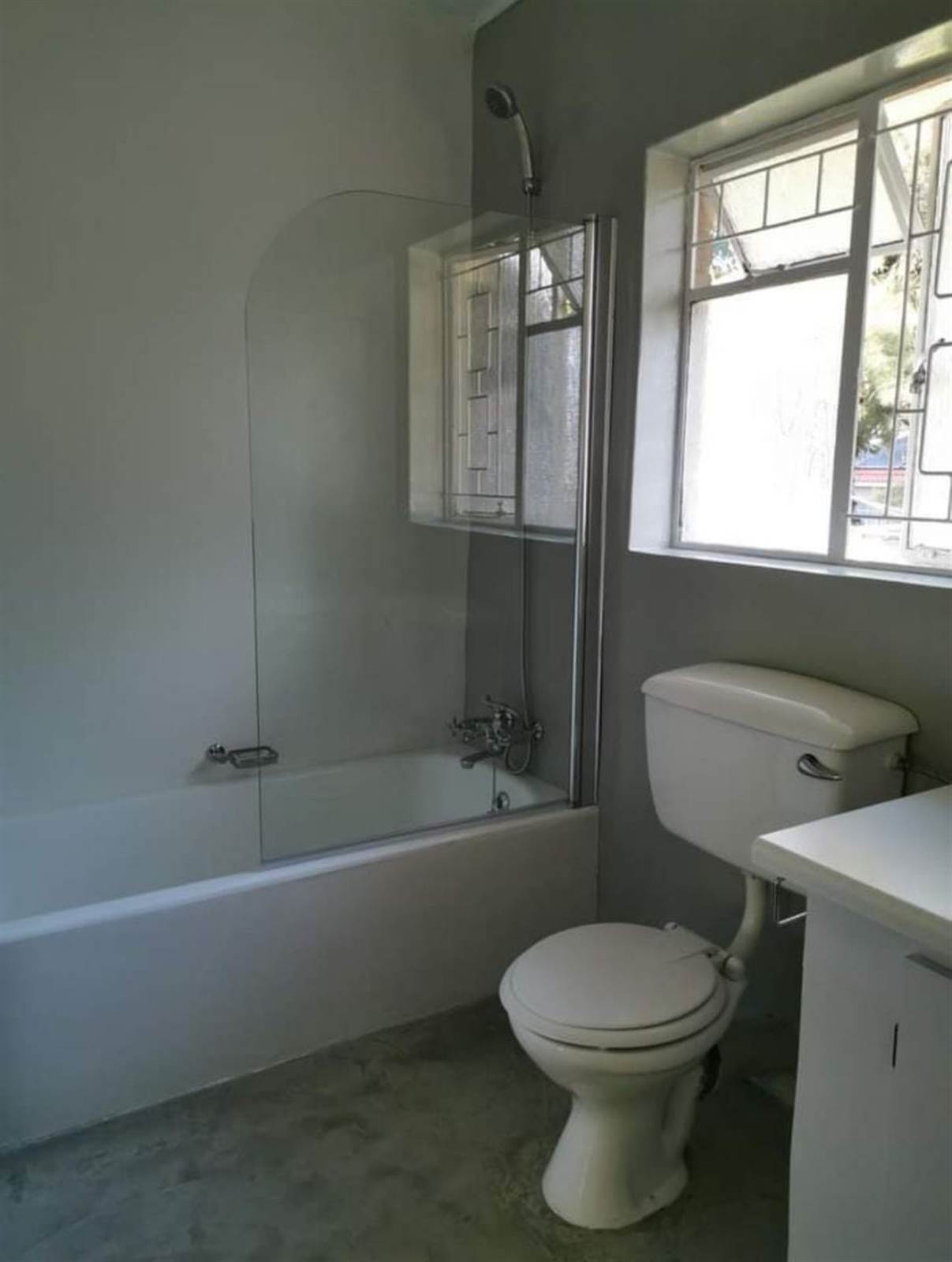 0.5 Bed Flat in Secunda photo number 8