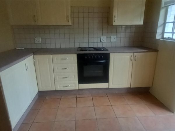 2 Bed House in Chartwell