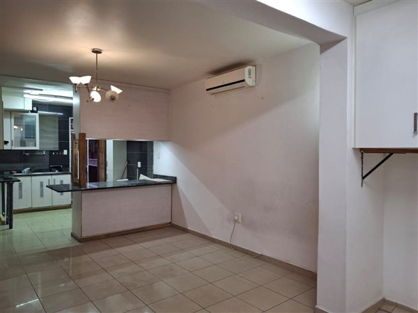 3 Bedroom Apartment 3 Bedroom Apartment