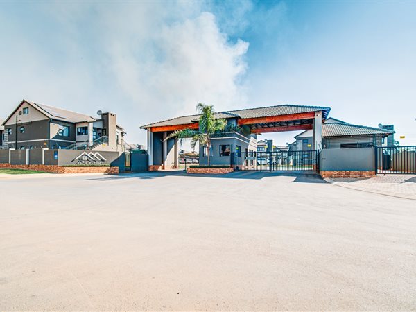 2 Bedroom Townhouse