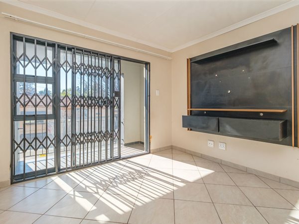 2 Bedroom Townhouse 2 Bedroom Townhouse