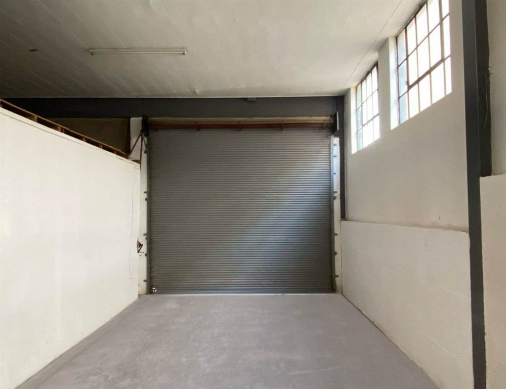 760  m² Industrial space in Wynberg photo number 3