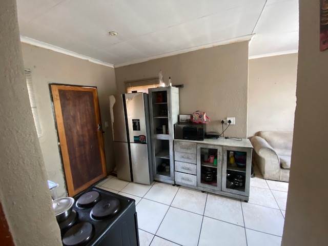 3 Bed House in Klipfontein View photo number 5