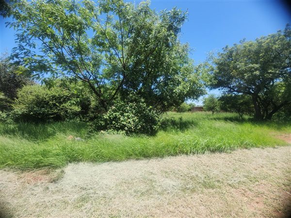 927 m² Land