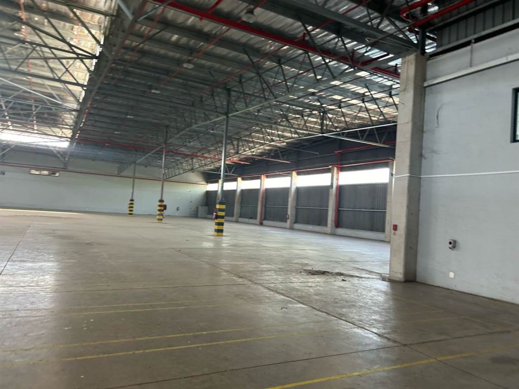 4000  m² Industrial space in Riverhorse Valley photo number 13