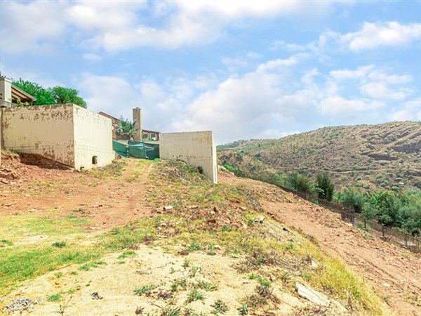 413 m² Land available in Roodekrans