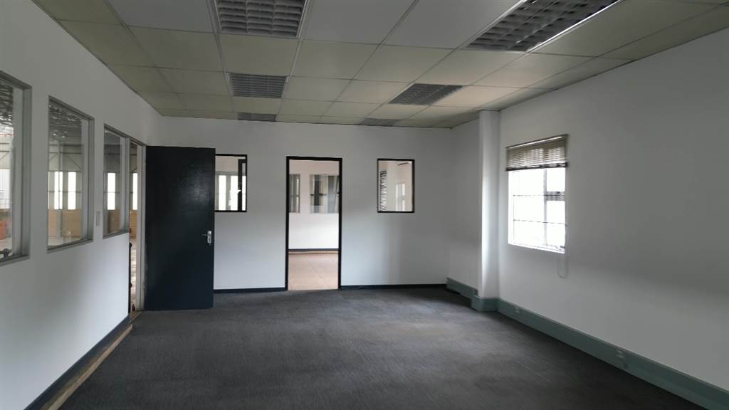 5565  m² Industrial space in Kyalami photo number 7