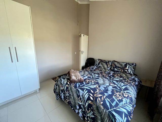 3 Bed Townhouse in Hibberdene photo number 15