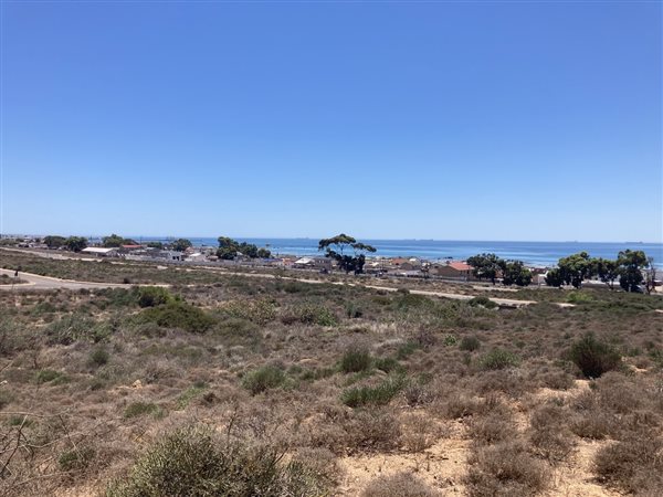 300 m² Land available in St Helena Views
