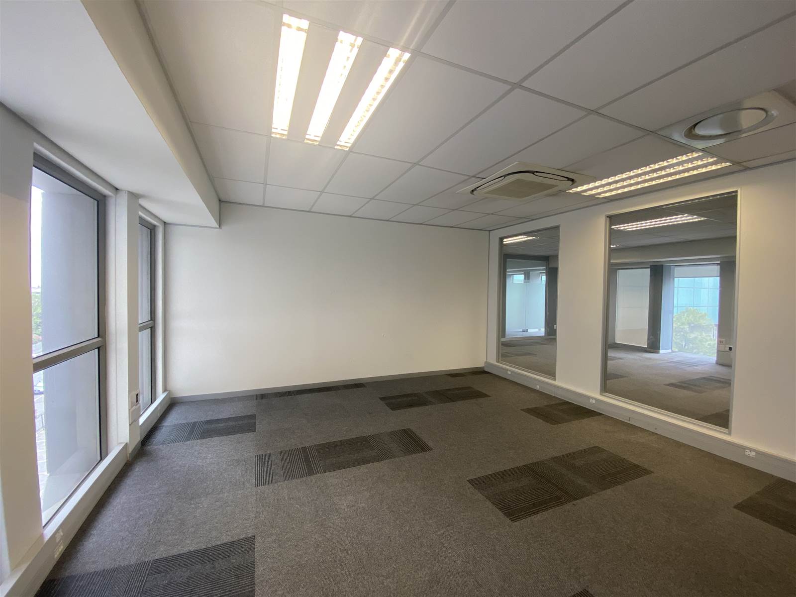 765  m² Commercial space in Foreshore photo number 28