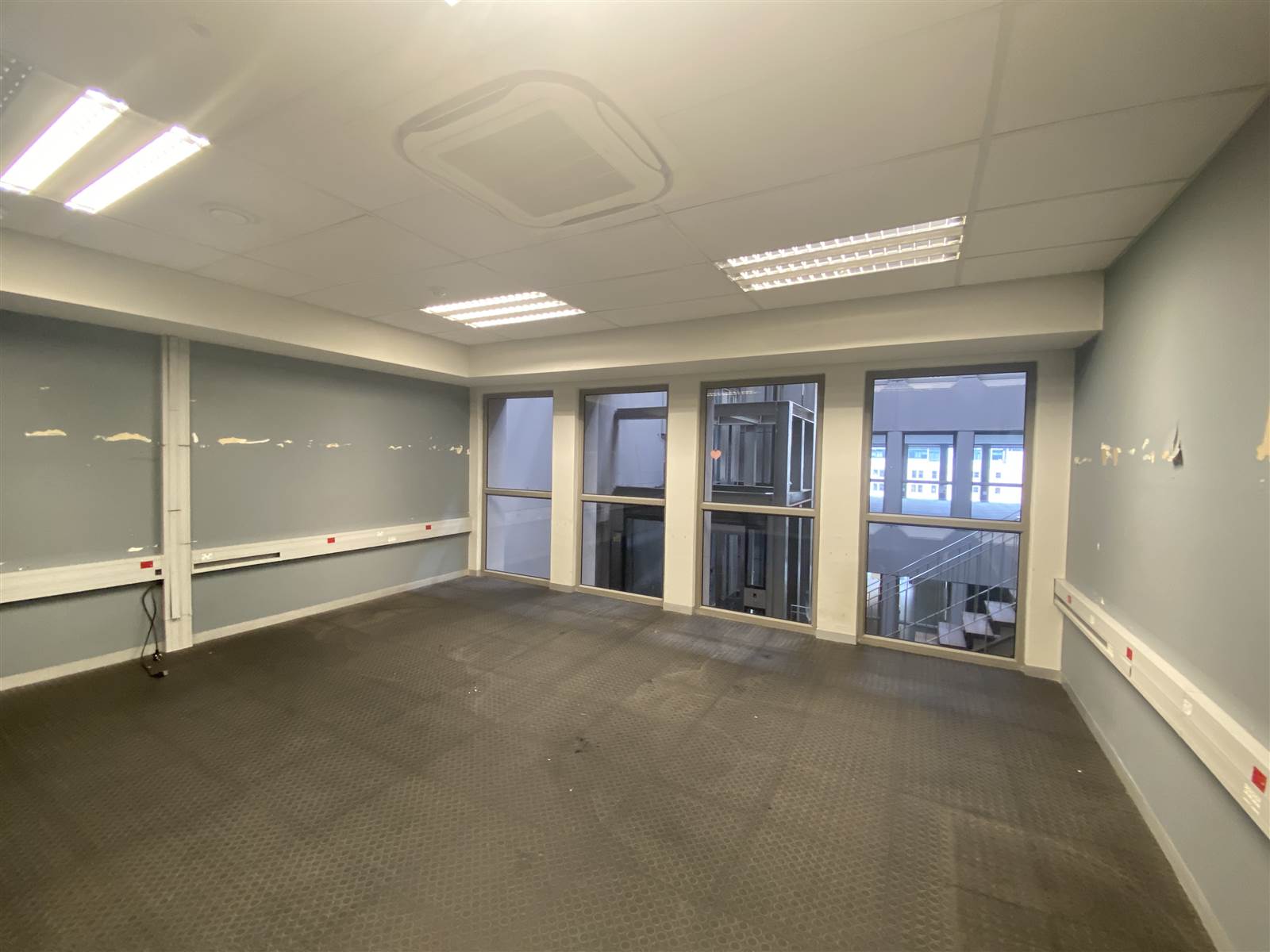 765  m² Commercial space in Foreshore photo number 24