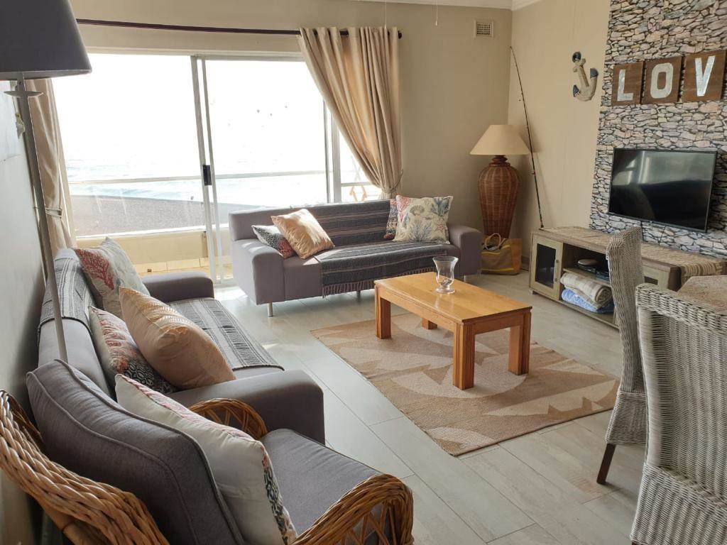 3 Bed Apartment in Ballito photo number 4
