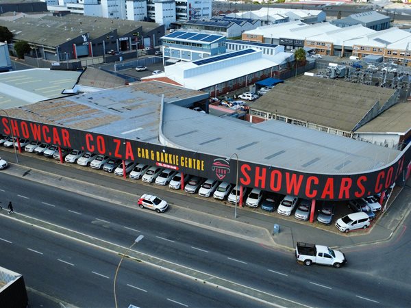 2 200 m² Retail Space 2 200 m² Retail Space