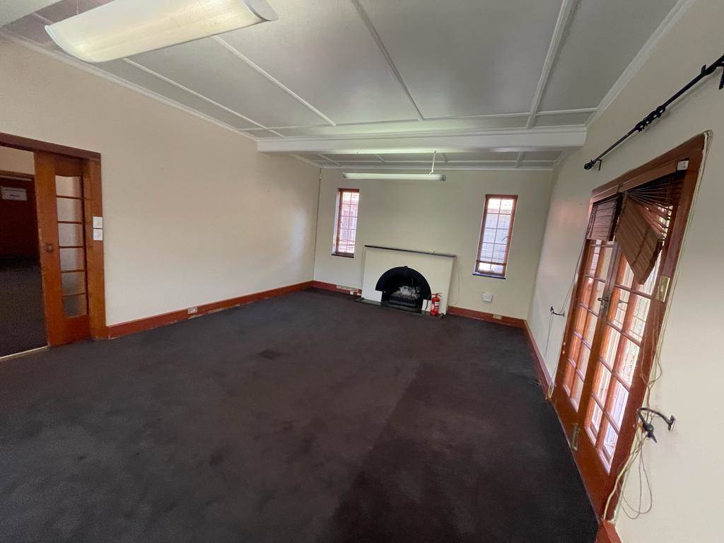 600  m² Commercial space in Rosebank photo number 11