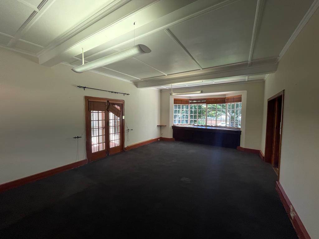 600  m² Commercial space in Rosebank photo number 12