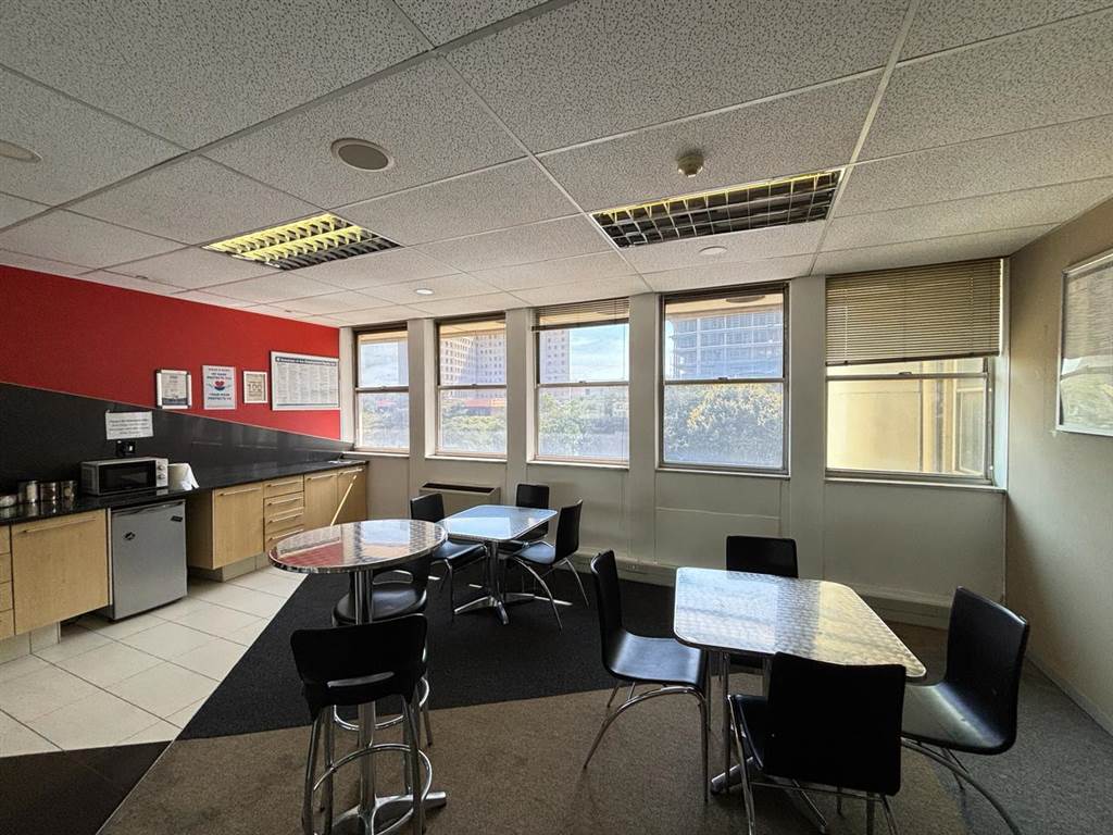 250  m² Commercial space in Braamfontein photo number 10