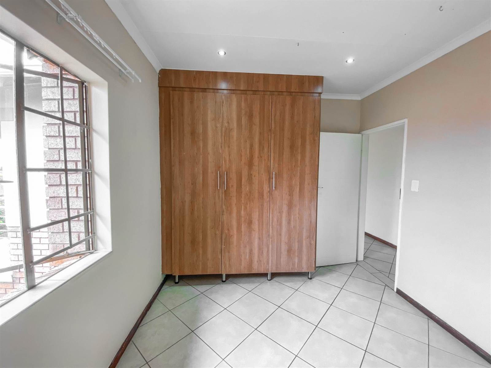 3 Bed Townhouse in Mooikloof Ridge photo number 13