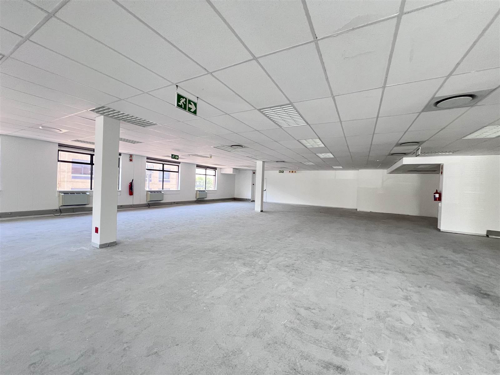 407  m² Commercial space in Plattekloof photo number 1