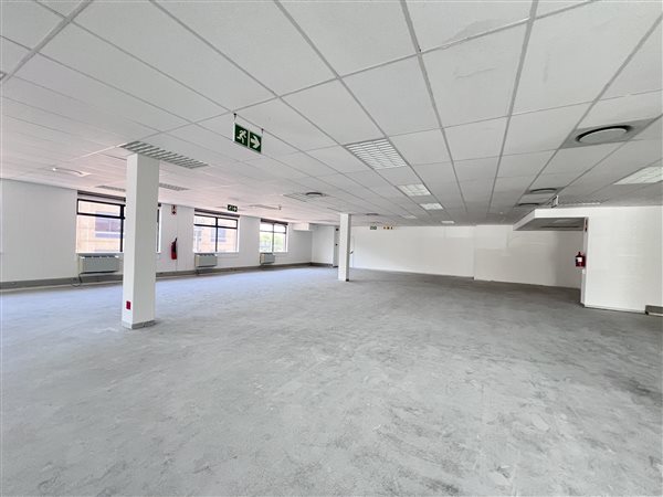 407  m² Commercial space in Plattekloof