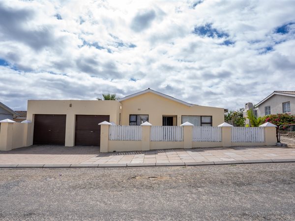 3 Bedroom House 3 Bedroom House