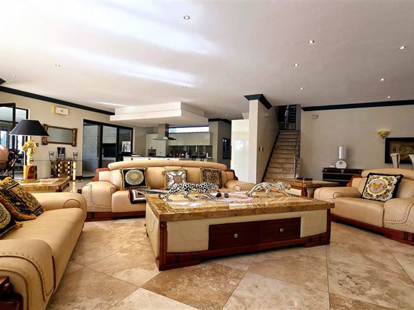 5 Bedroom House