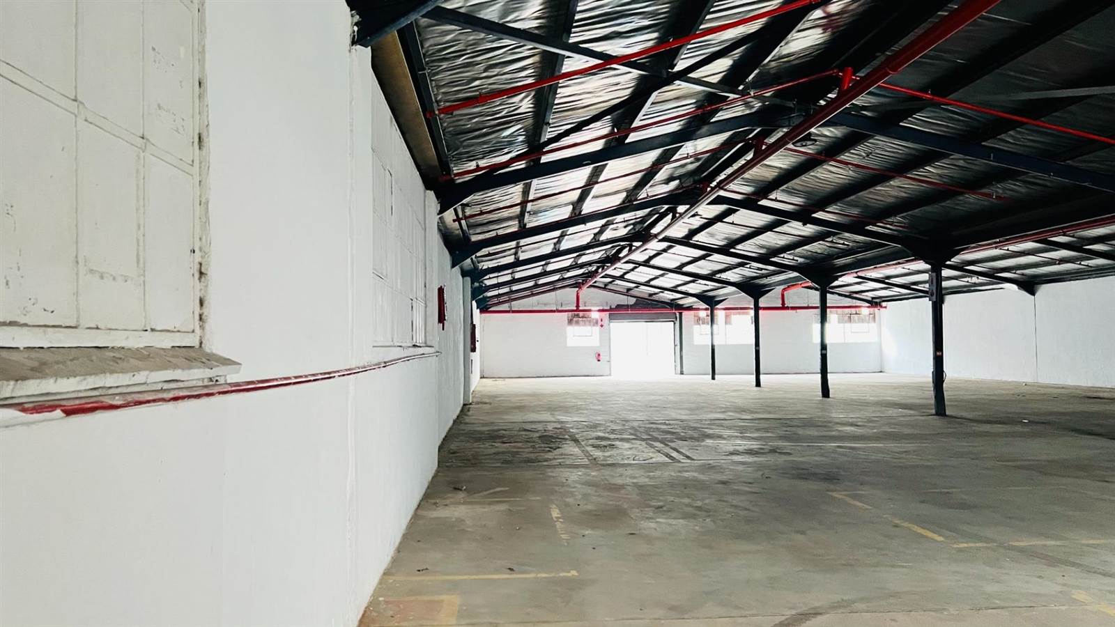 1950  m² Industrial space in Tongaat Central photo number 10