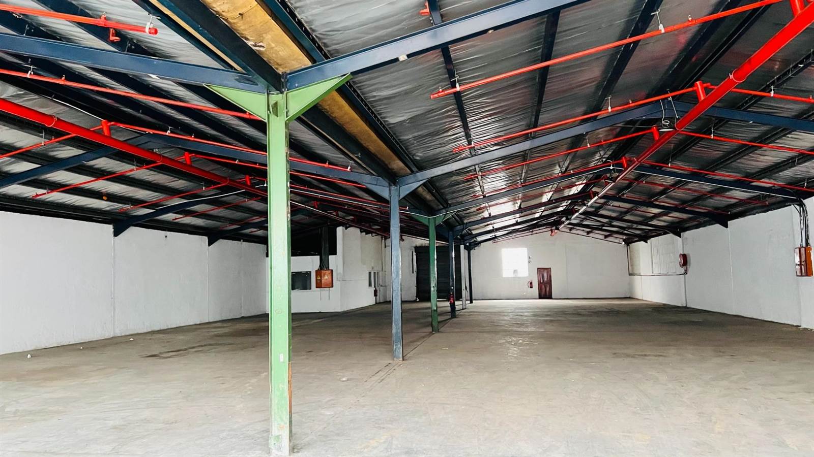 1950  m² Industrial space in Tongaat Central photo number 16