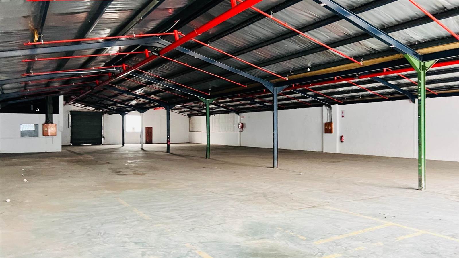 1950  m² Industrial space in Tongaat Central photo number 15