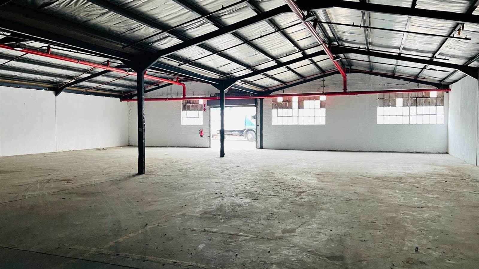 1950  m² Industrial space in Tongaat Central photo number 13