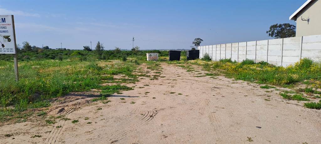 717 m² Land available in Port Owen photo number 2