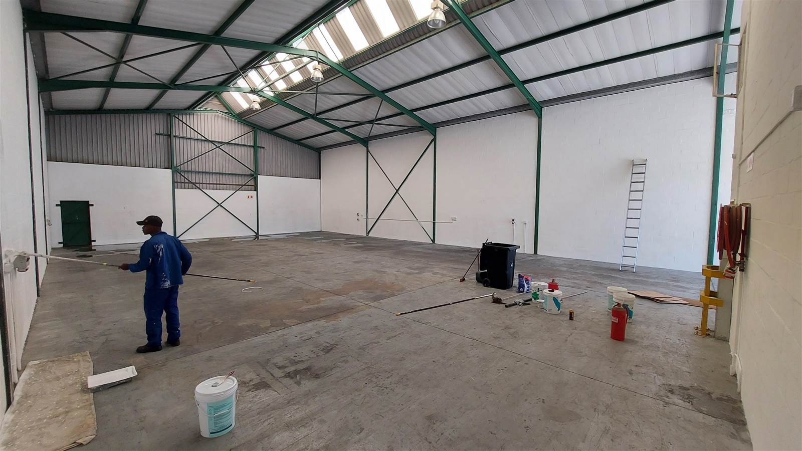 330  m² Industrial space in Killarney Gardens photo number 5