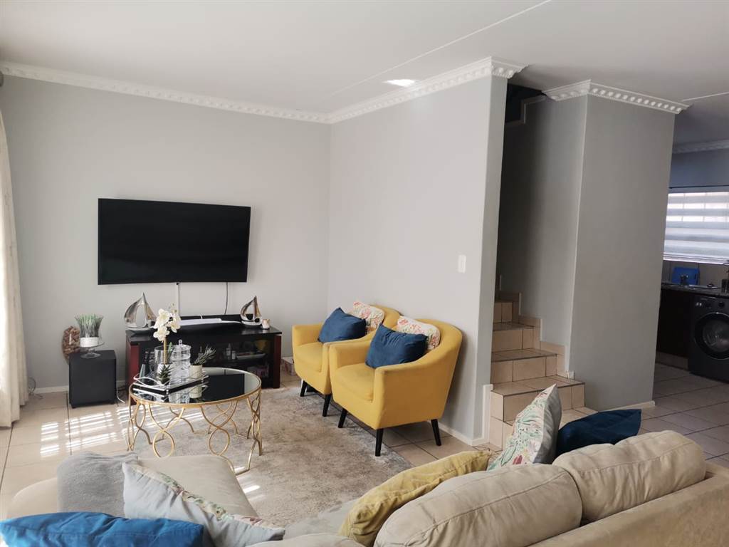 3 Bed Townhouse for sale in Theresa Park T4302520 Private Property