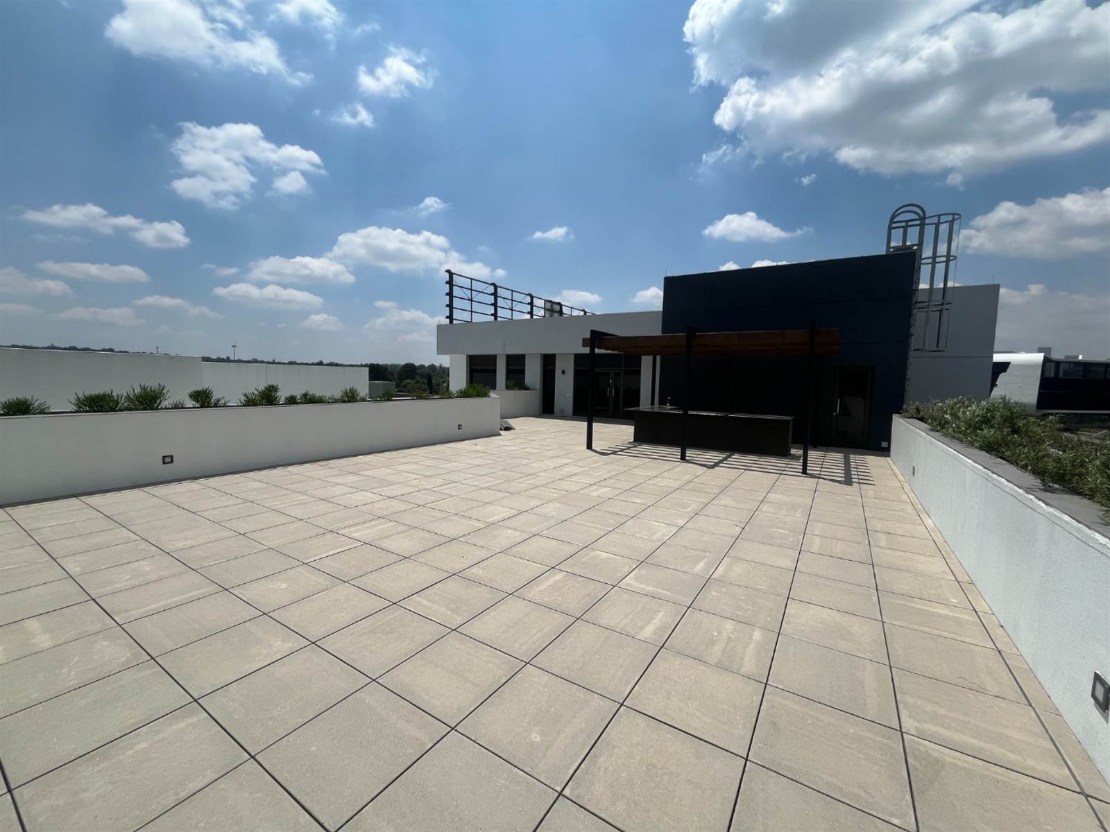 732  m² Commercial space in Doringkloof photo number 21