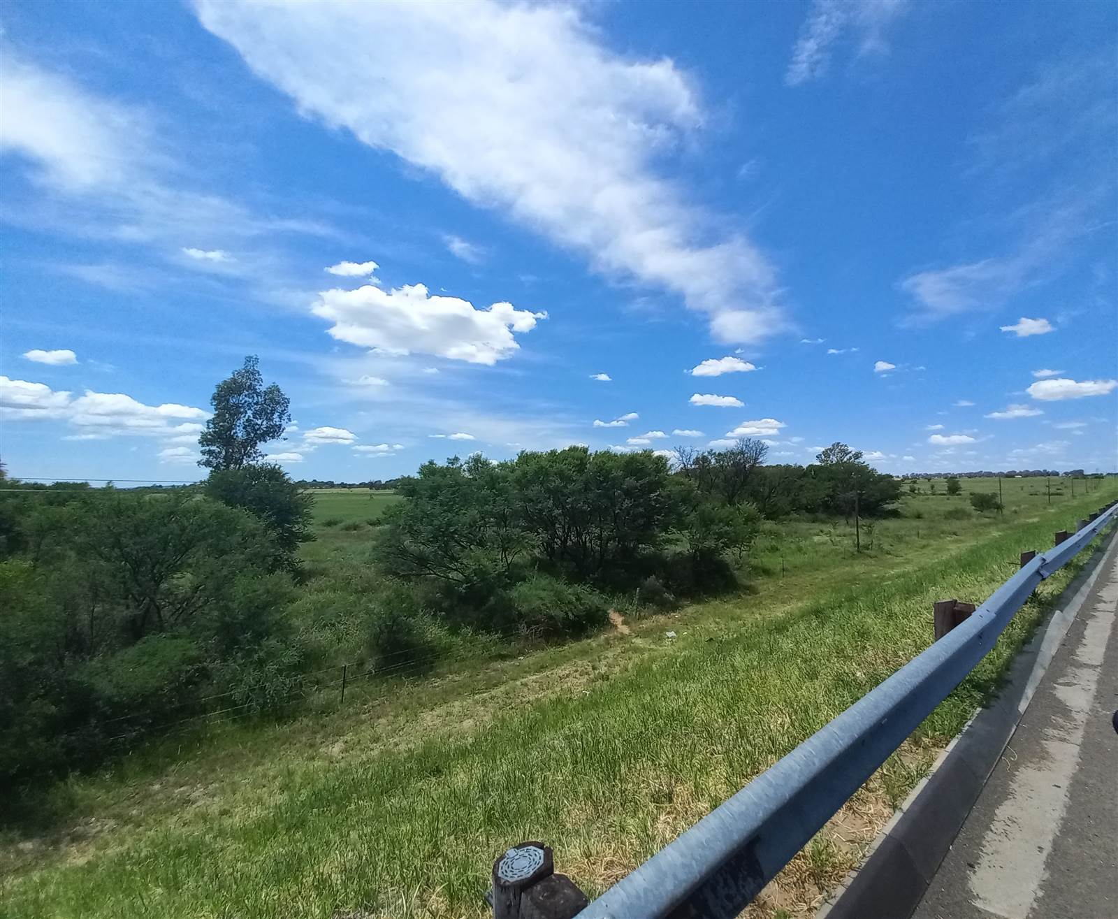 1041 ha Land available in Bloemfontein photo number 4