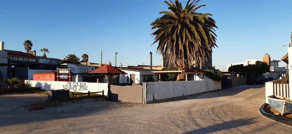 2 Bed House in Port Nolloth photo number 12