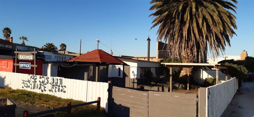 2 Bed House in Port Nolloth photo number 16