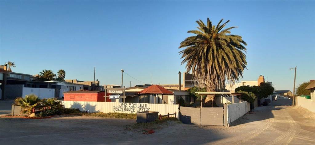 2 Bed House in Port Nolloth photo number 8