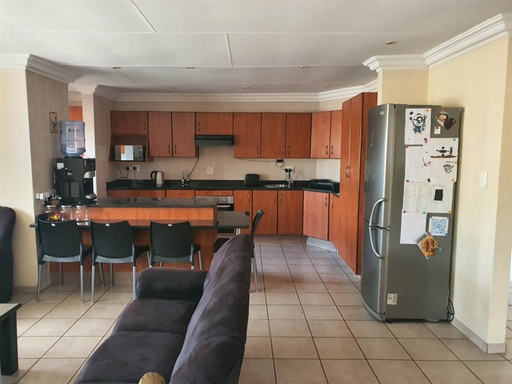 5 Bed Townhouse in Kempton Park Ext 4 photo number 1